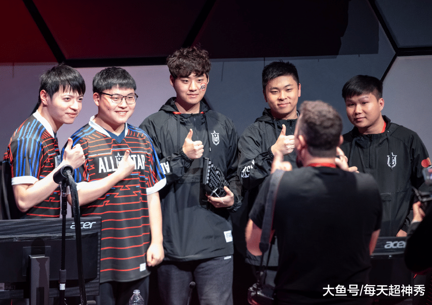 爱游戏注册入口-持续失利引发热议!,穆古鲁扎在SKT比赛中出色防守气势如虹延续-爱游戏注册入口